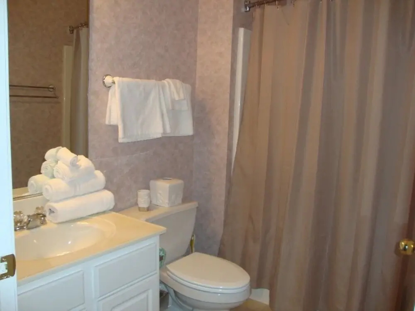 Arbor Trace Condo #723