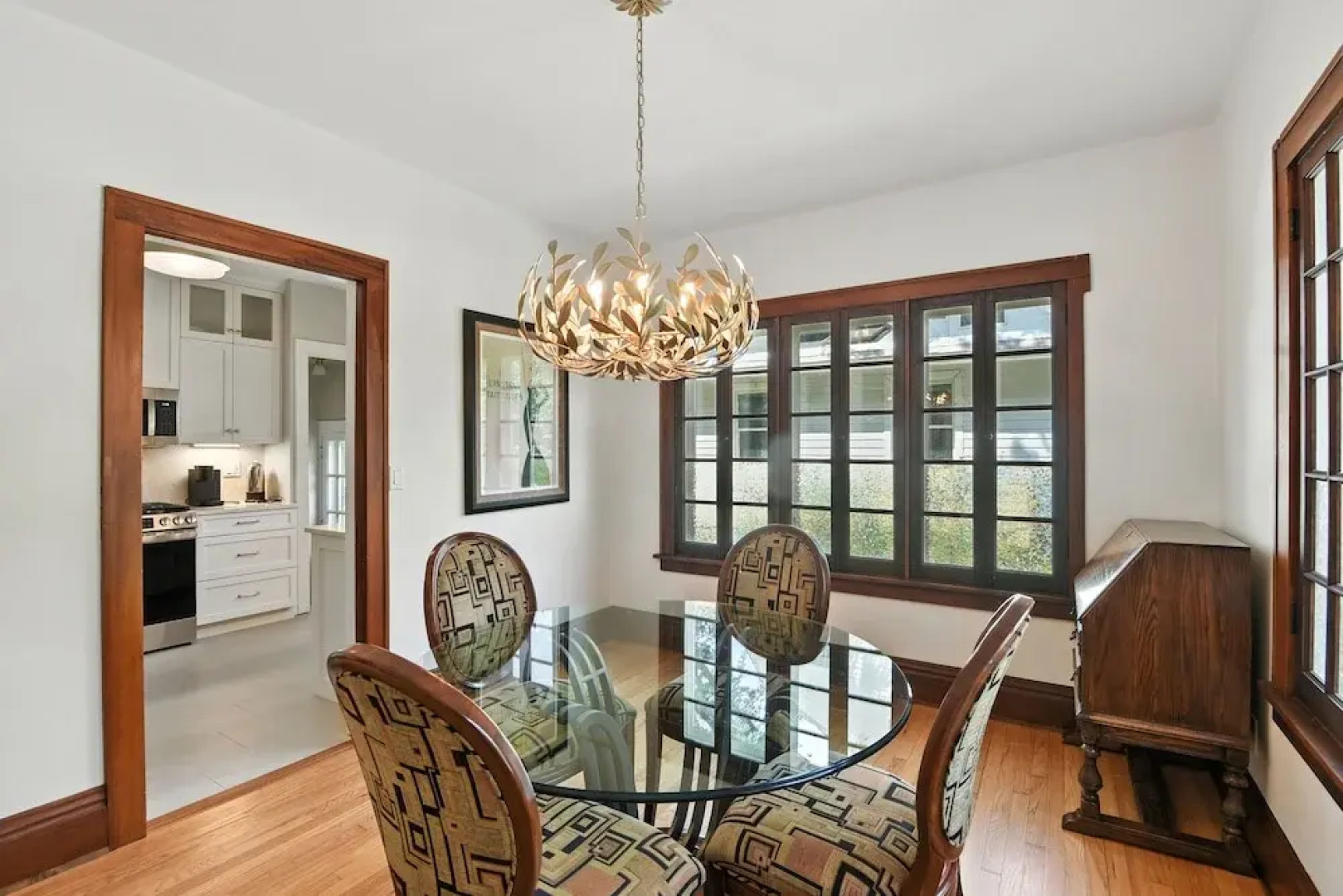 Charming Manville Heights Cottage Retreat 3 Bedroom Home