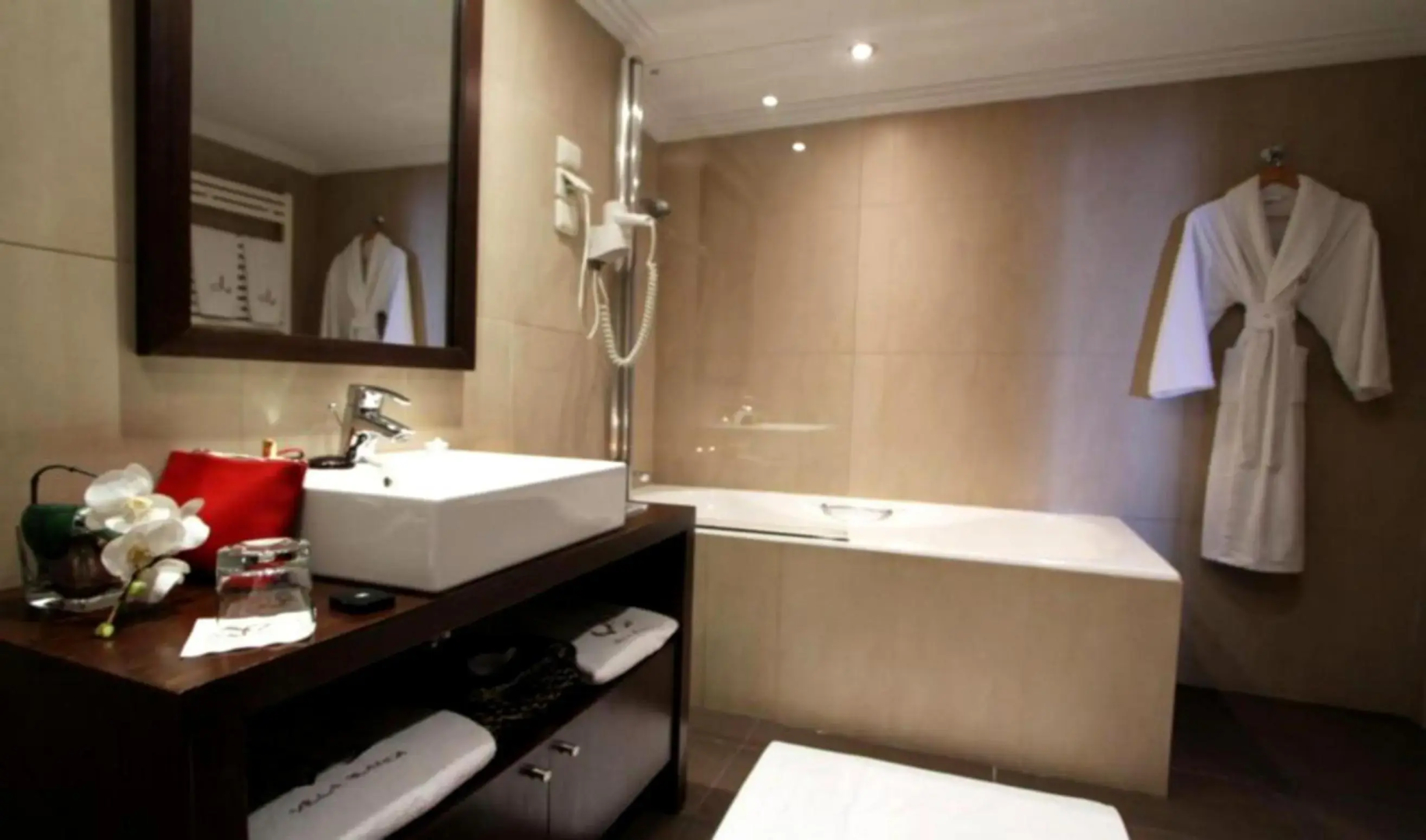 Villa Blanca Urban Hotel