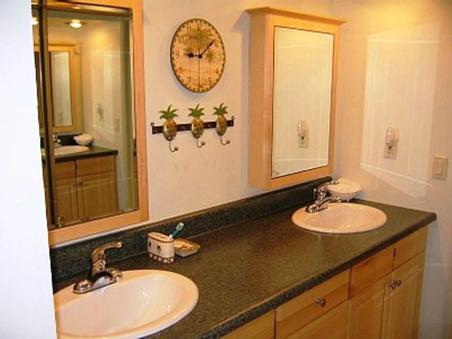 International Hotel and Suites