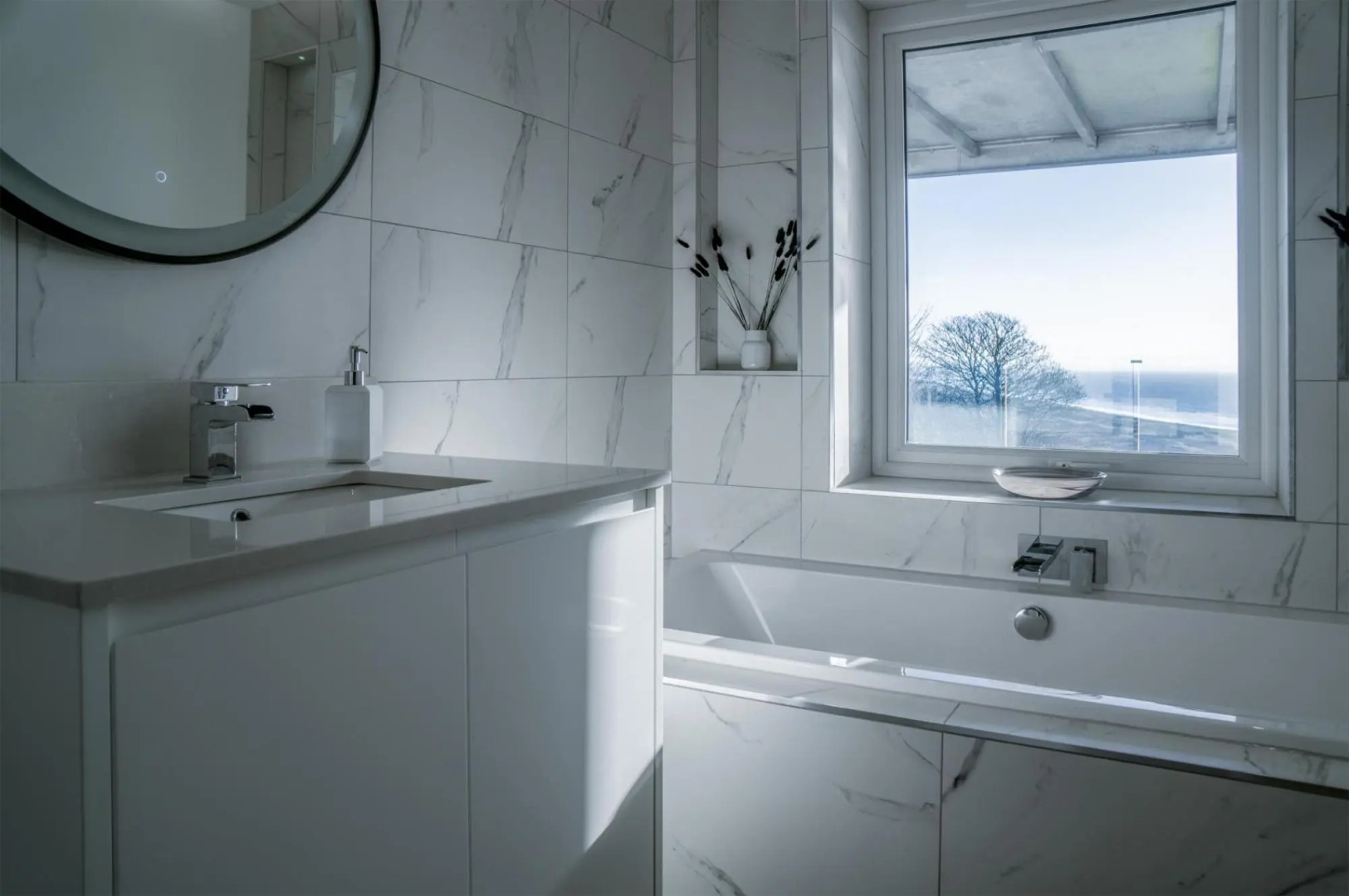 Sunrise - 5 Bedroom Luxurious Holiday Home - Pendine