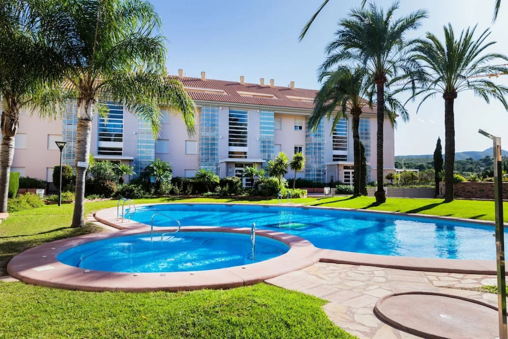 Duplex Deluxe Golden Gardens