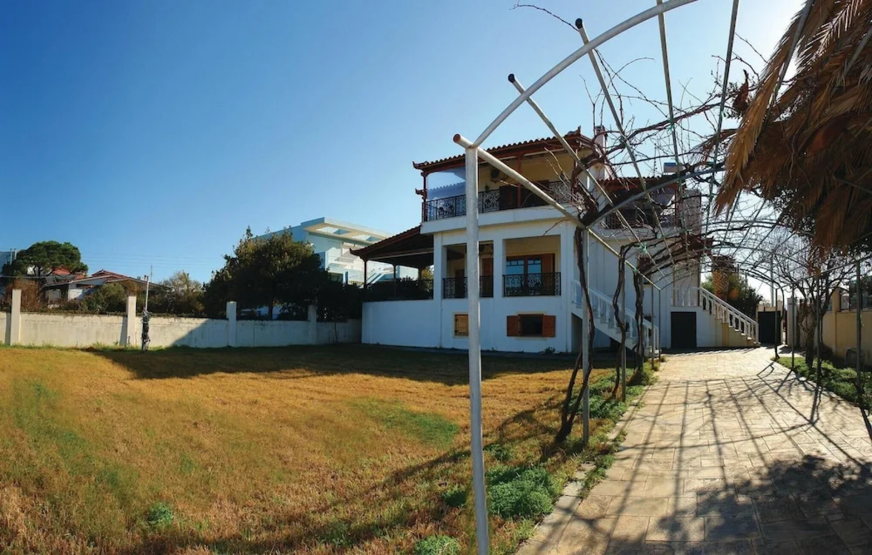 Awesome Home in Kato Assos Peloponne With Wifi and 5 Bedrooms