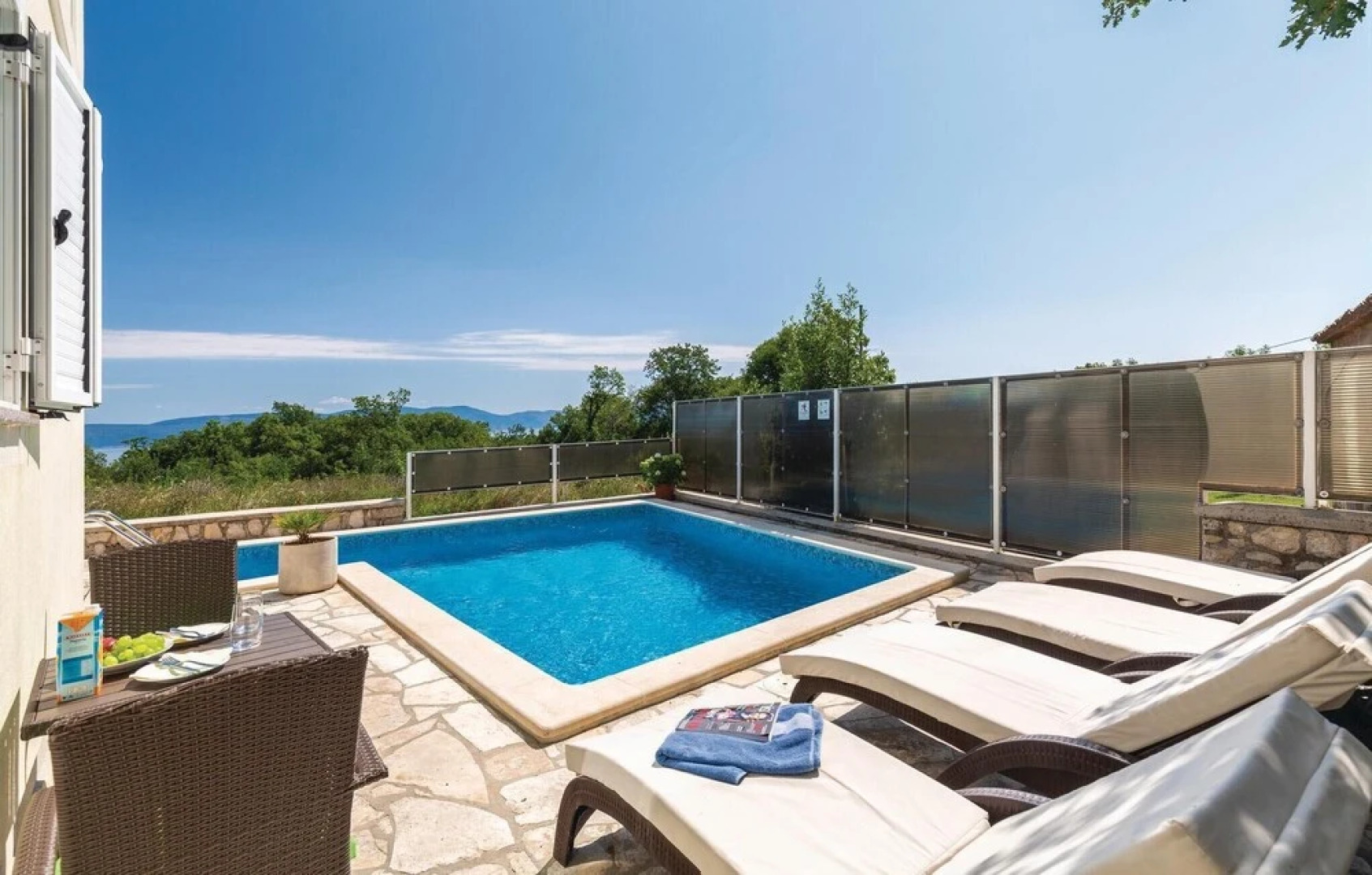 Awesome Home in Drenje With Wifi and 4 Bedrooms