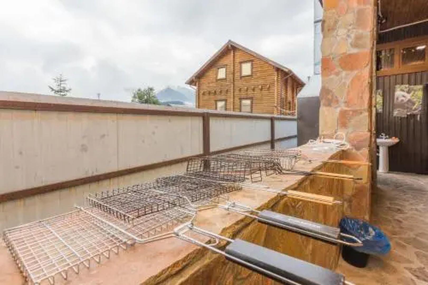 The_guest_house_maral