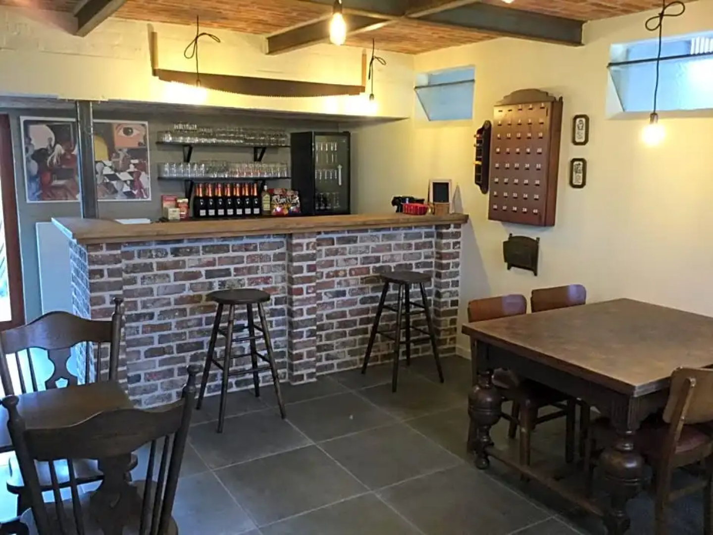 B&B 22