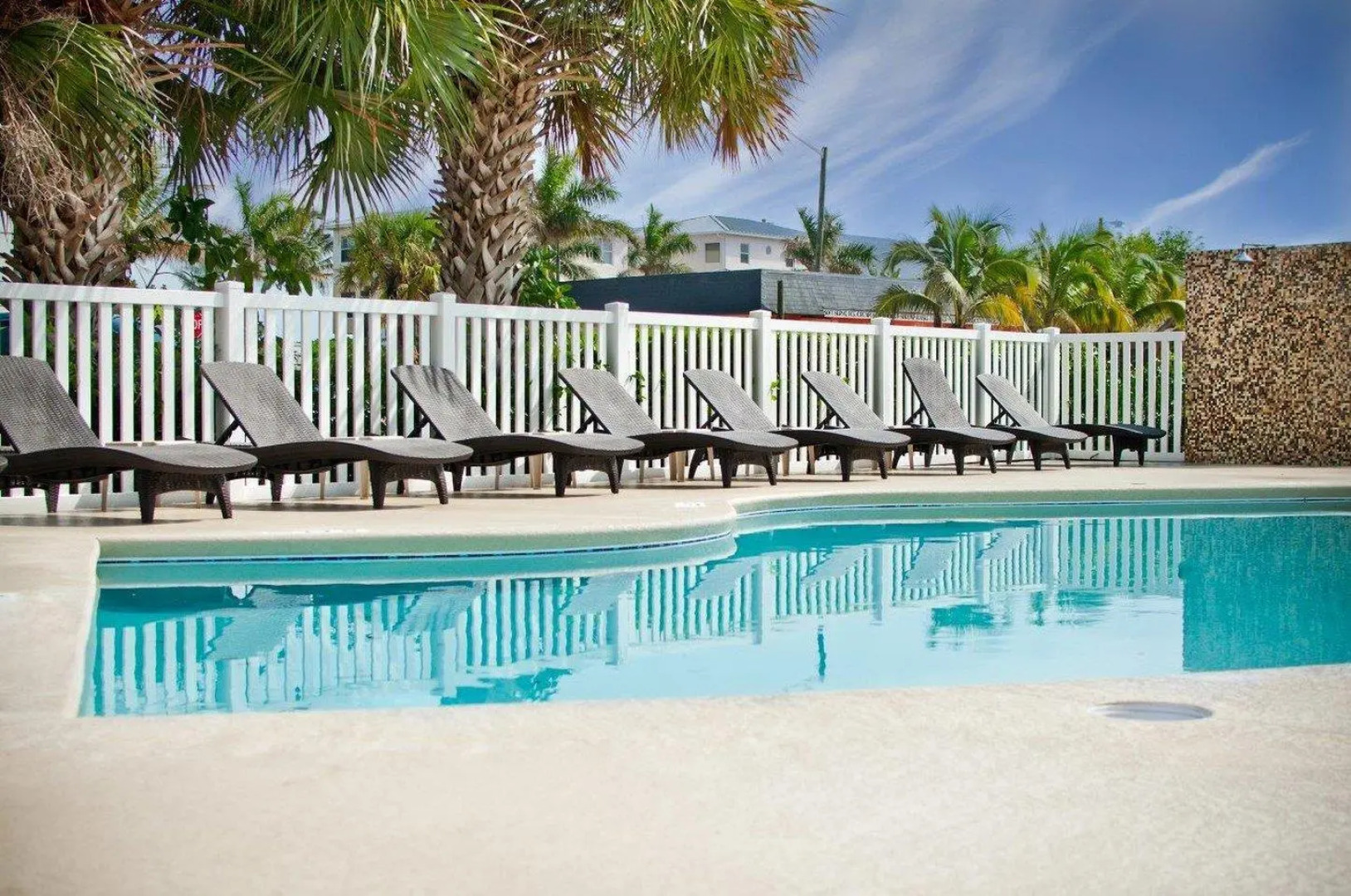 The Royal Inn Beach Hotel Hutchinson Island