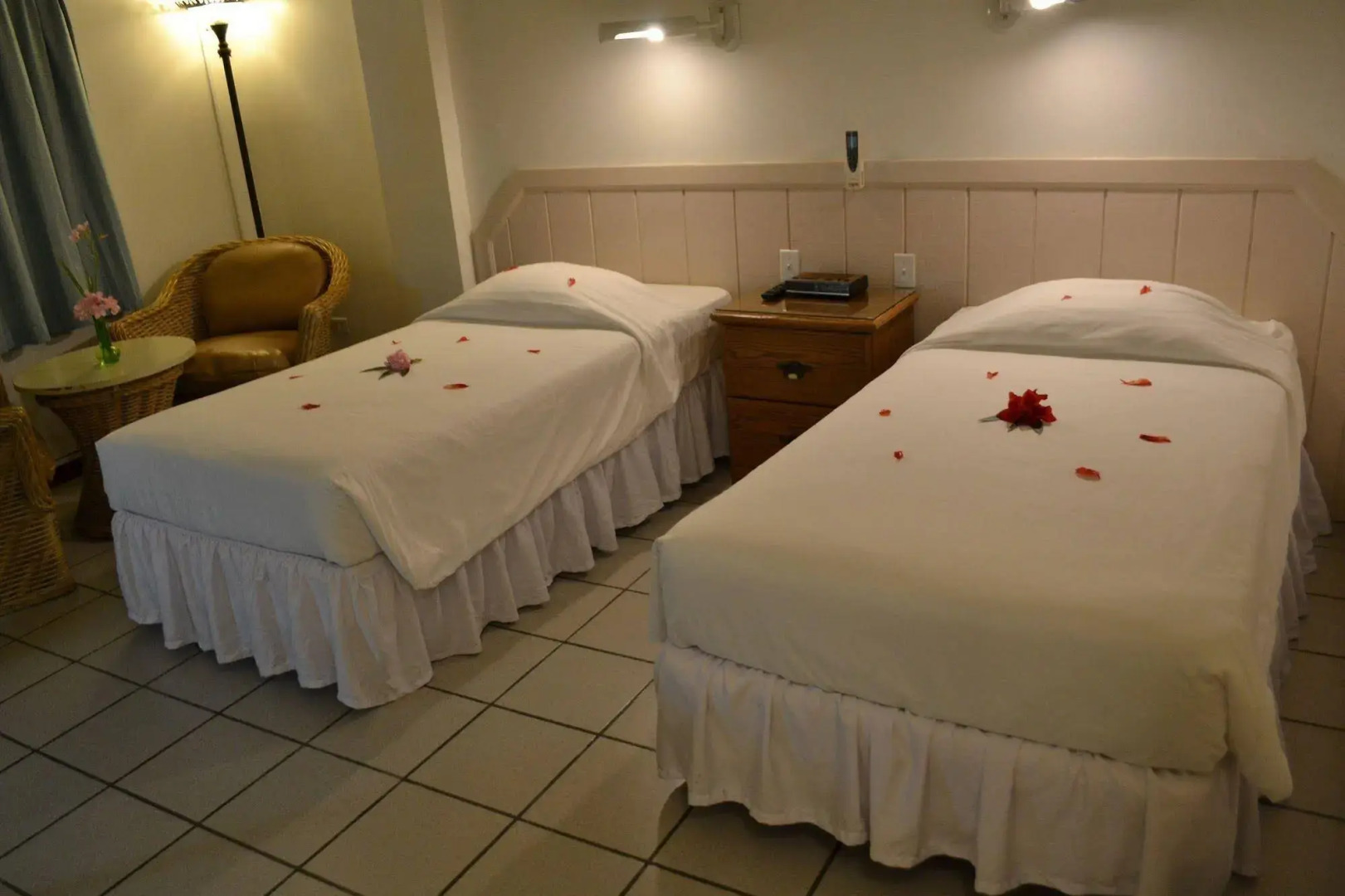 West Plaza Hotel by the Sea