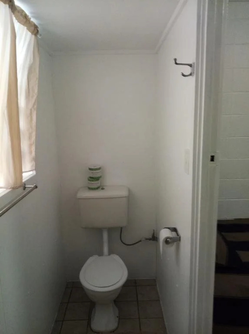 Young Australian Hotel