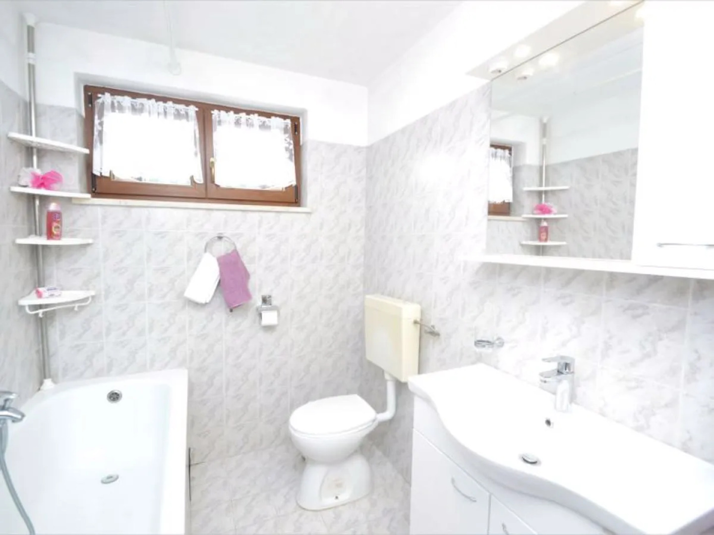 Holiday Home Nikolina (ROJ412)