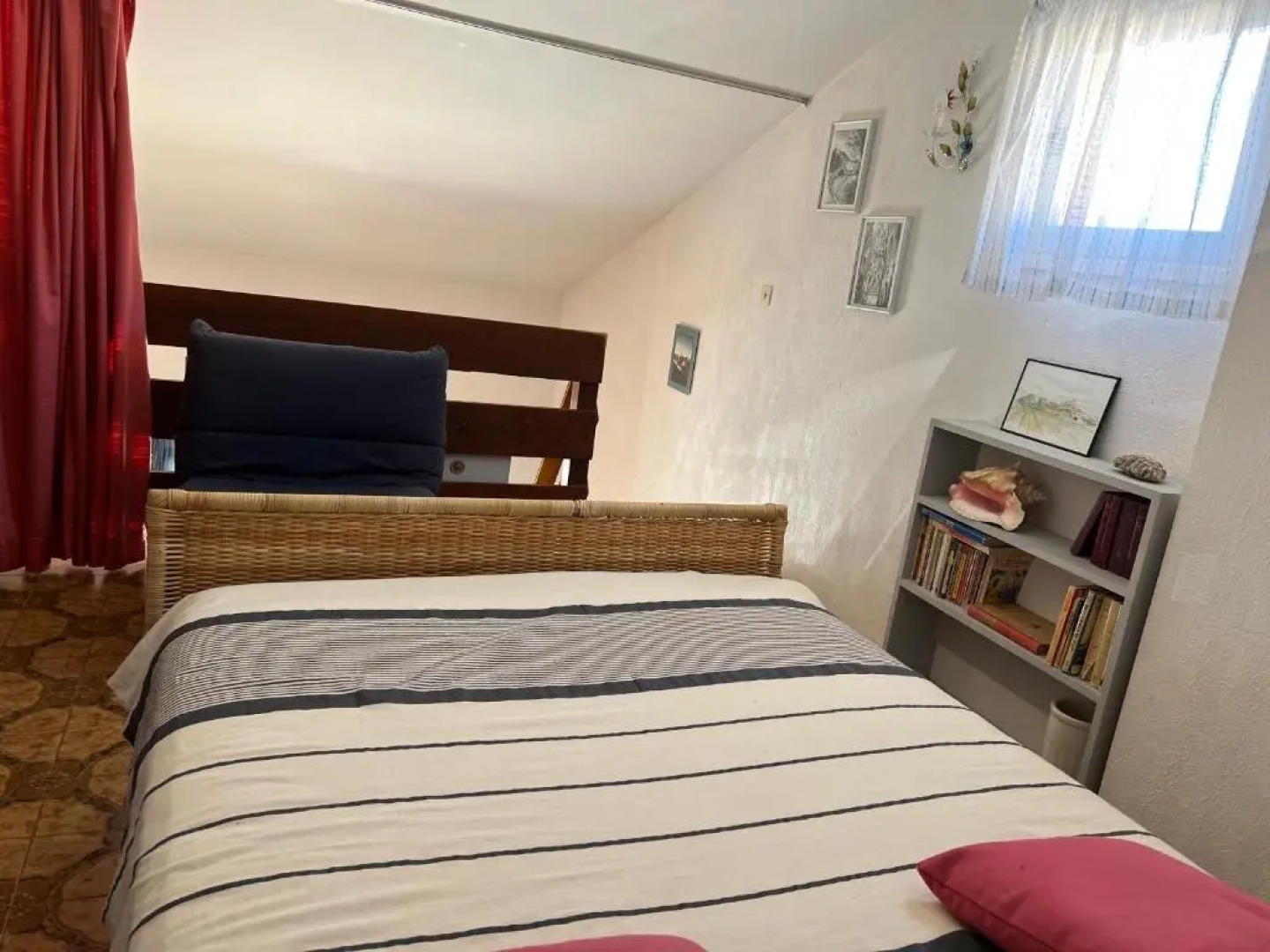 Embarquement pour 4 personnes près du port et des plages