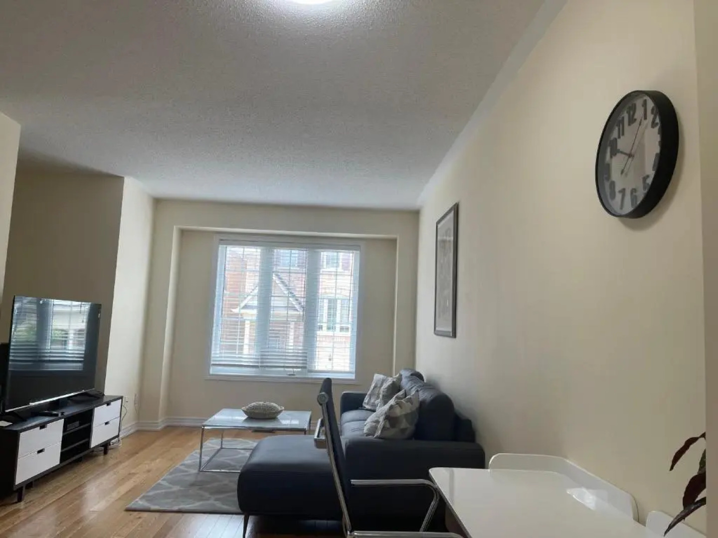 Yet Another Exquisite 3+1 Bedrooms Home Experience