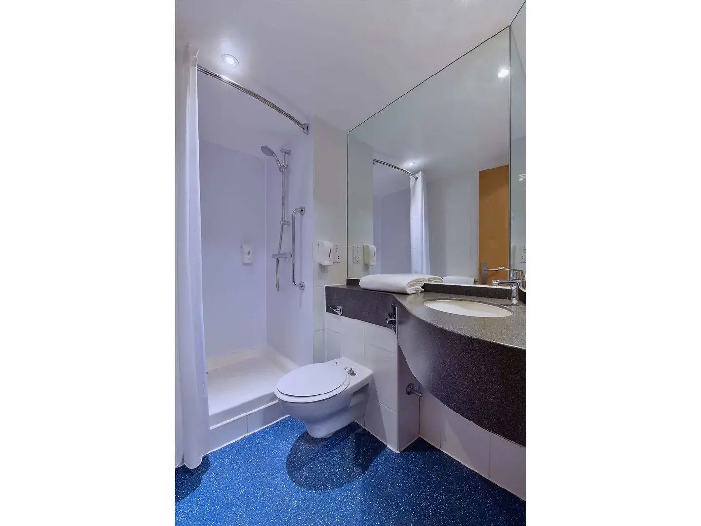 Travelodge London Wembley Hotel