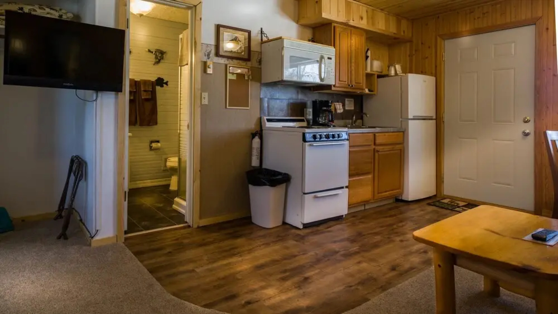 Curriers Lakeview Lodge