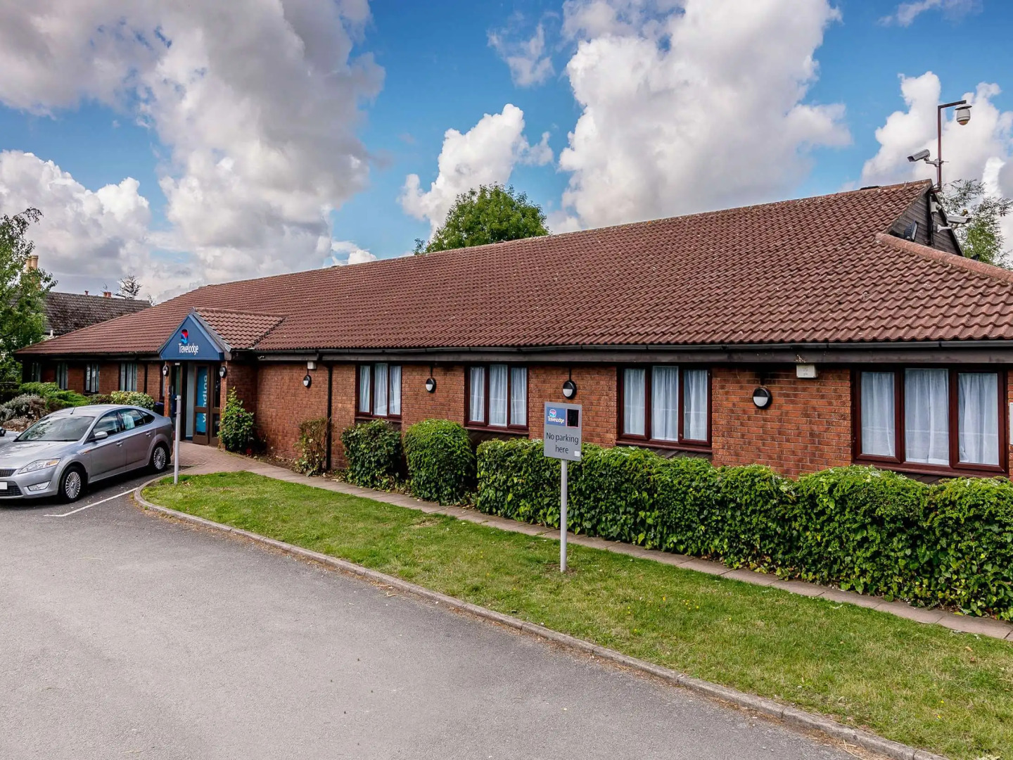 Travelodge Burton A38 Southbound