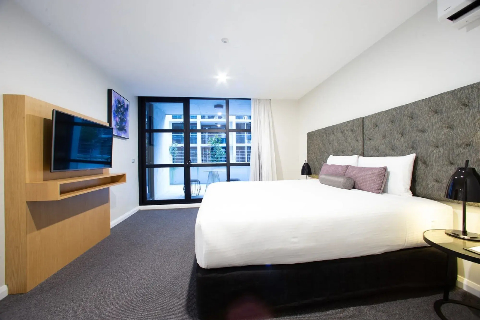 Avenue Hotel Canberra