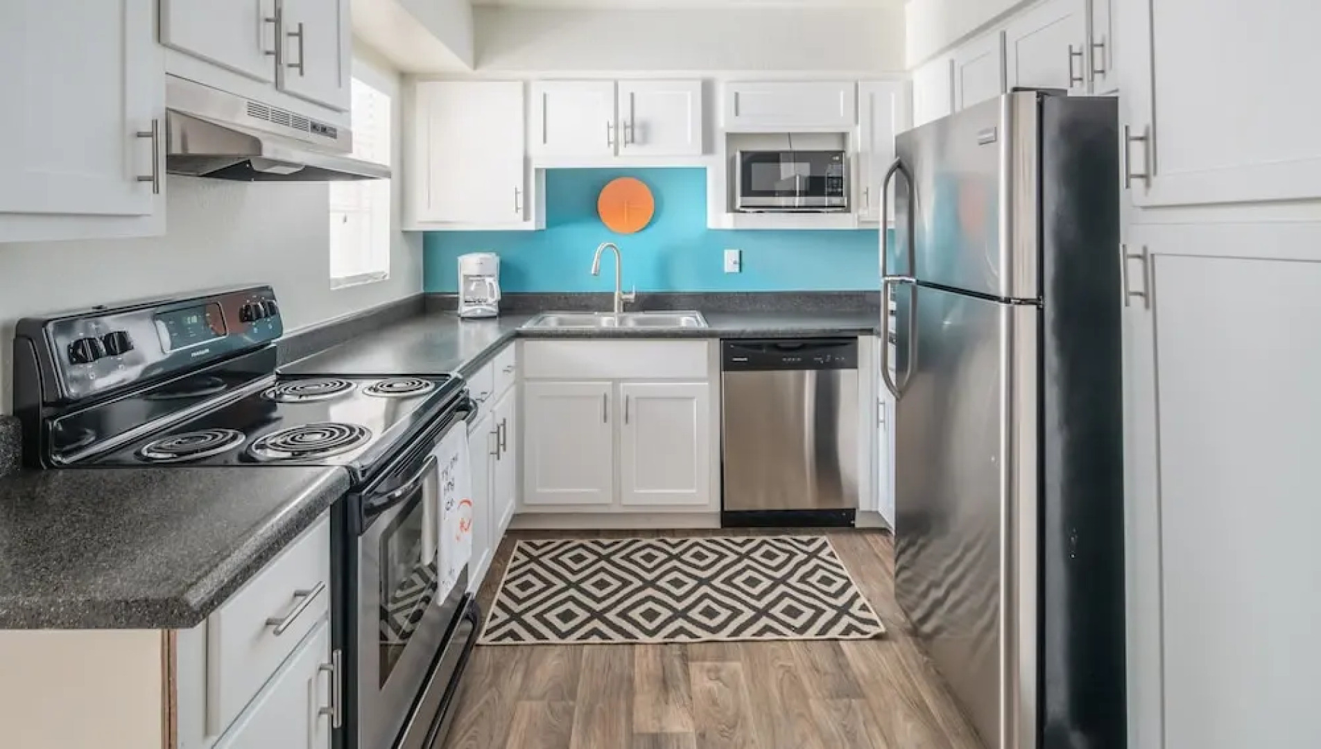 Cozy 2BR Heated Pool 219 by Wanderjaunt