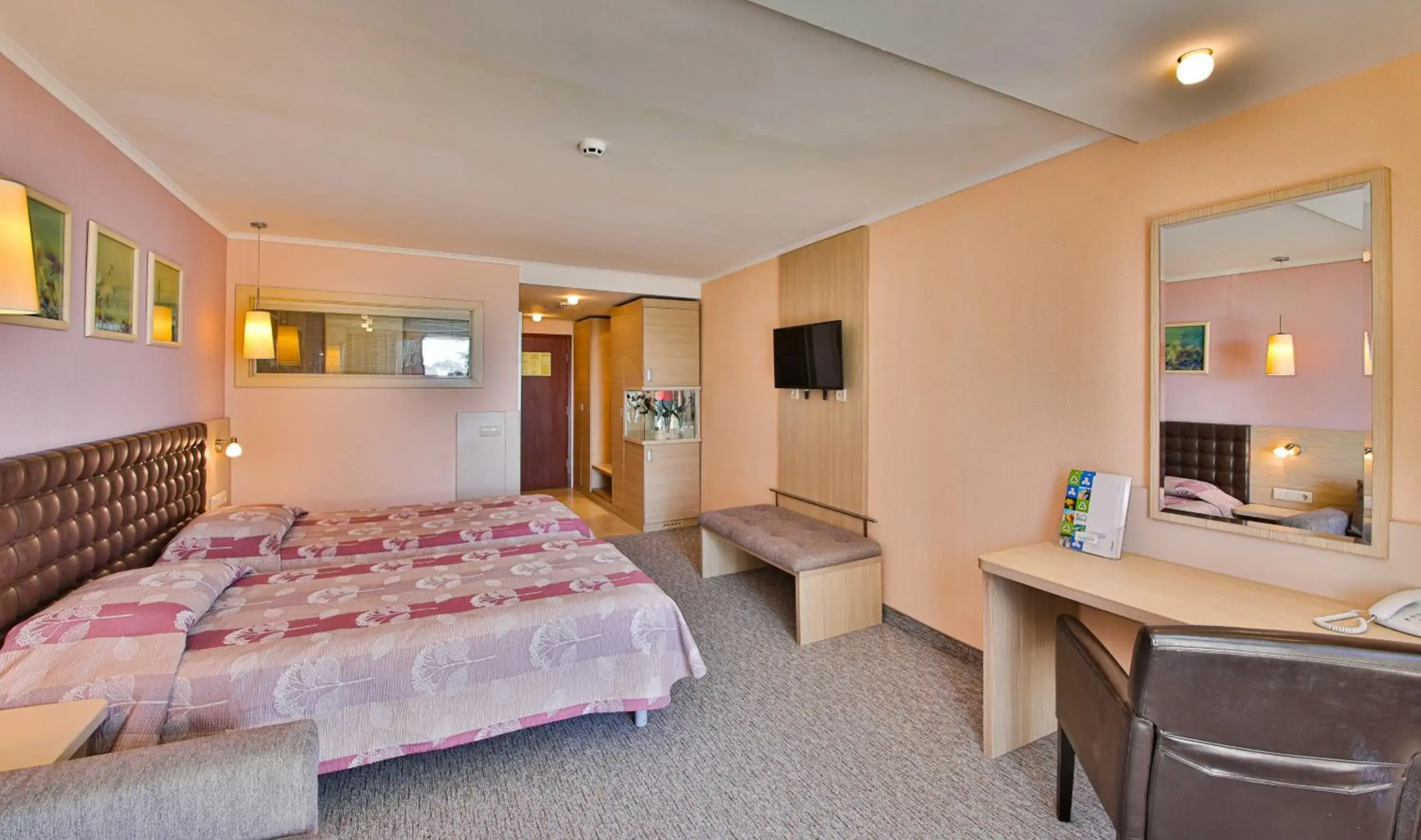 Hotel Sandy Beach