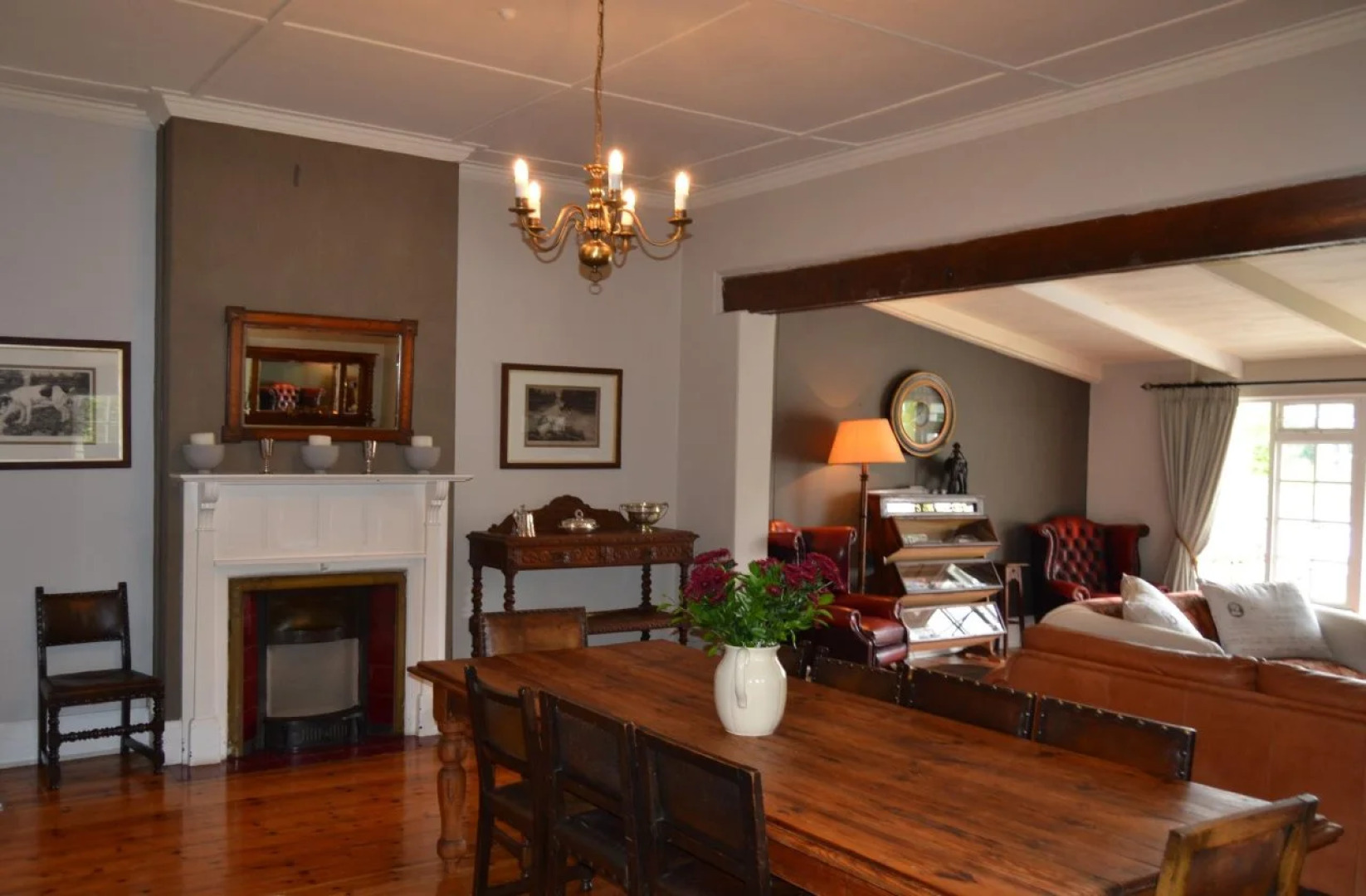 Broadlands Country House