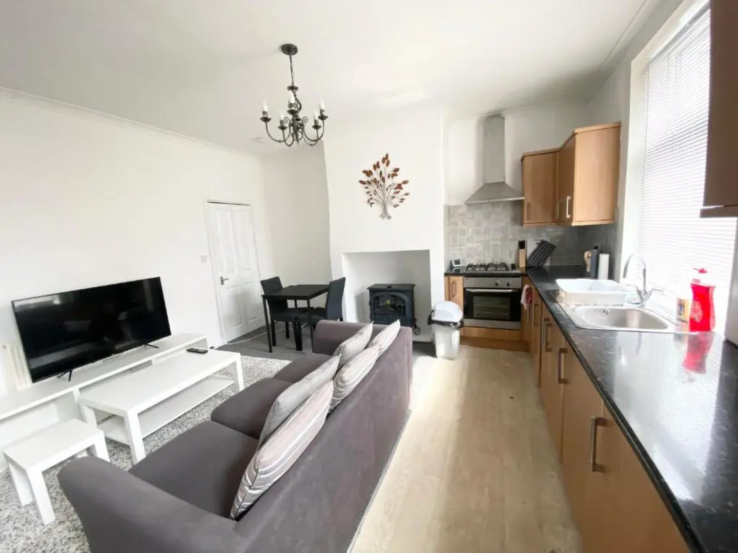 Thepropertyfocus - Stylish 2-bedroom House