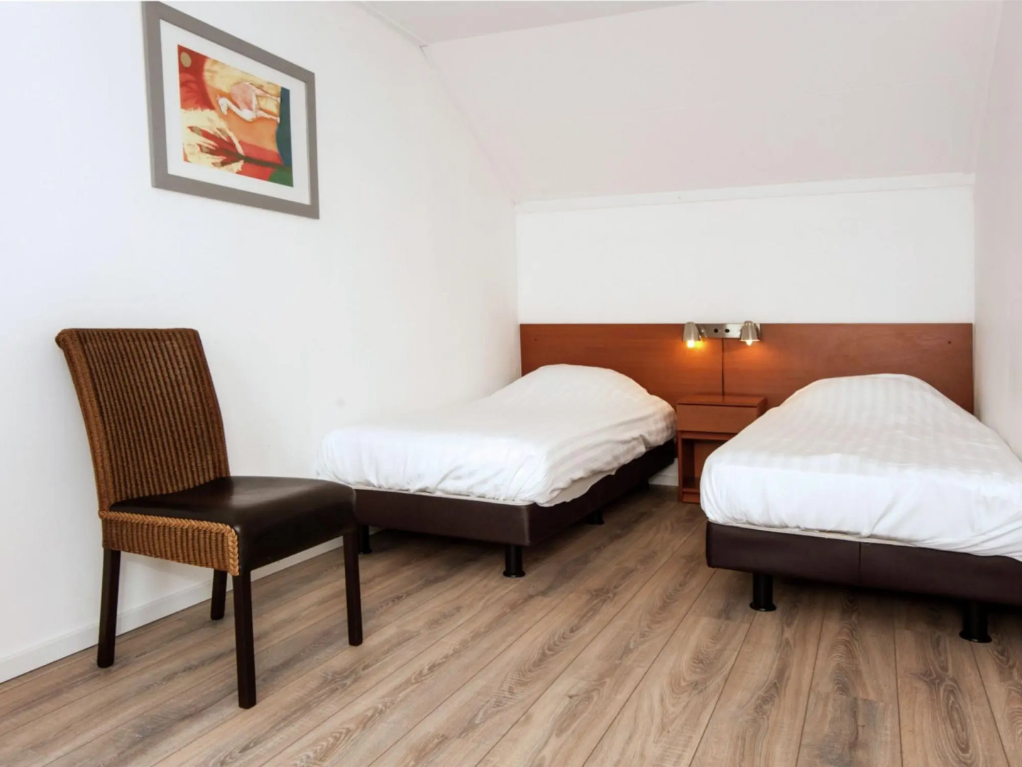 Stylish Villa by the Lake