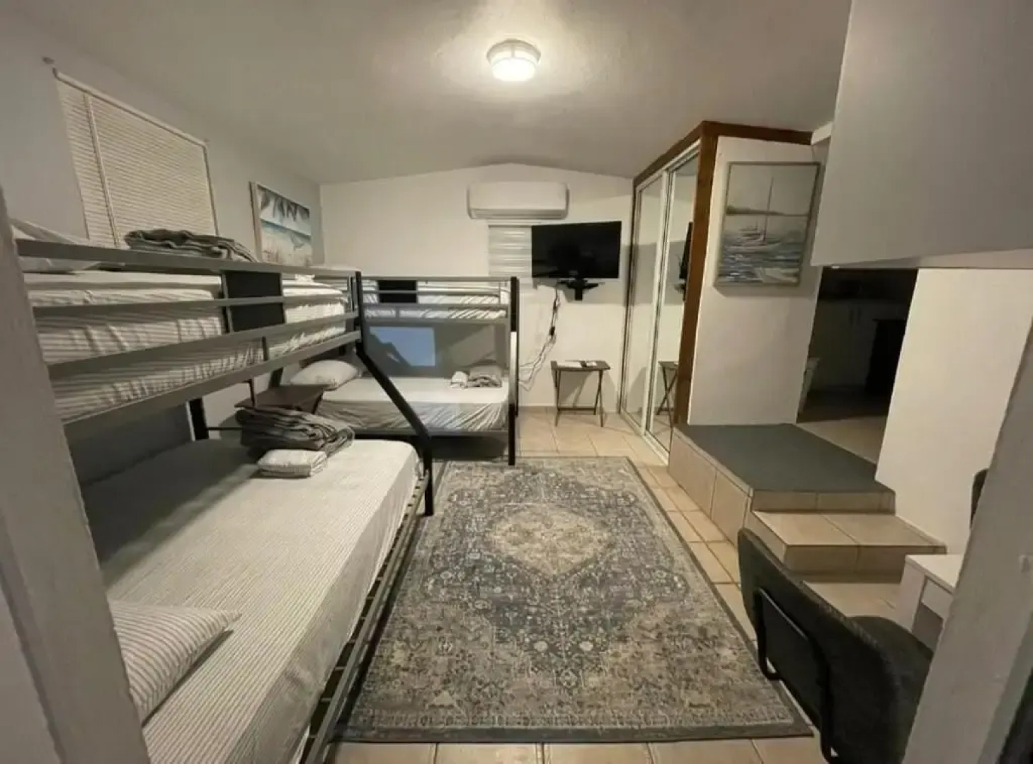 Las Casitas de Village