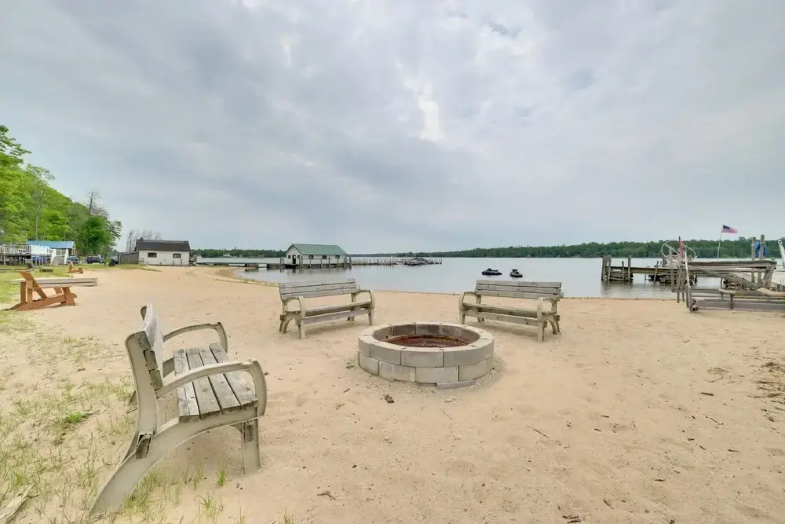 Sandy Beach & Sunset Views: Cedarville Cabin!