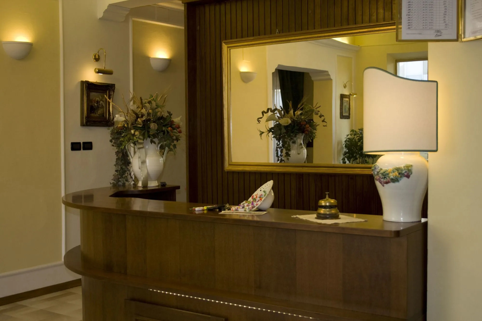 hotel arno