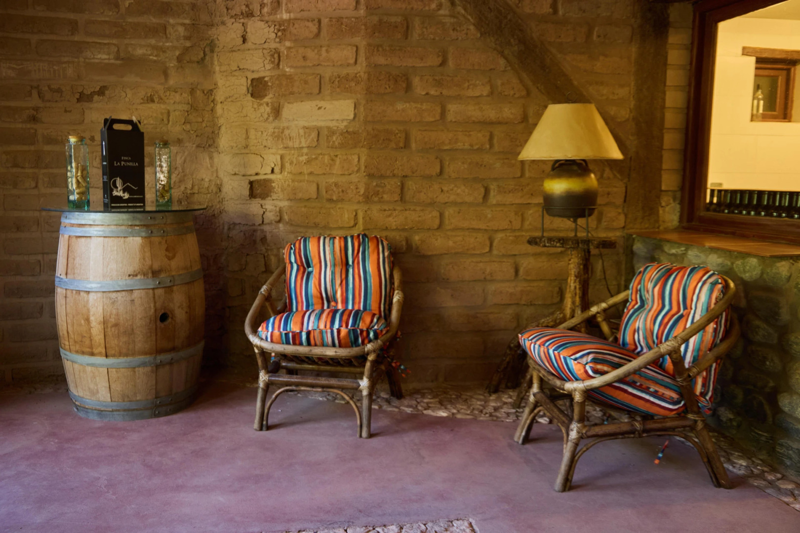 La Casa De La Bodega - Wine Boutique Hotel