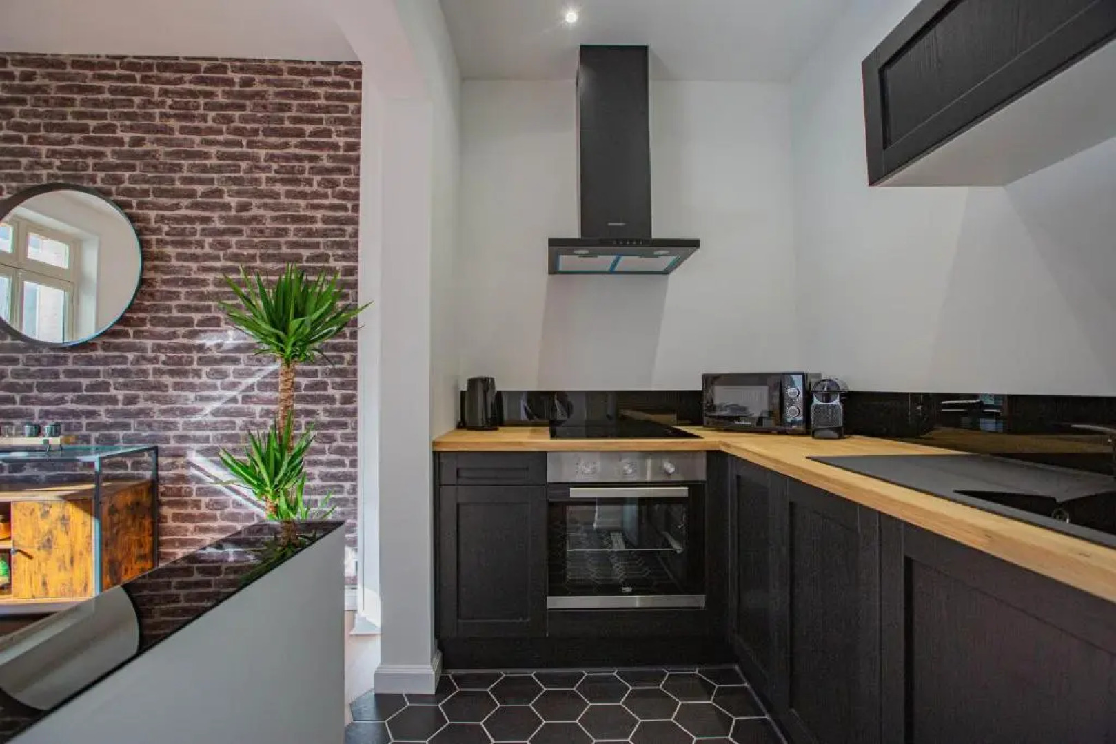 Hyper centre, Bord du canal, Cosy, fibre, parking privée, 1 a 4 pers