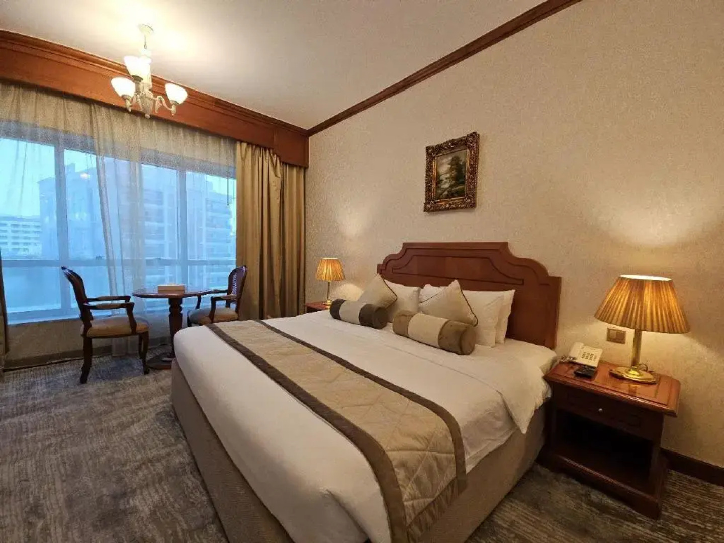 Royal Concorde Hotel & Suite