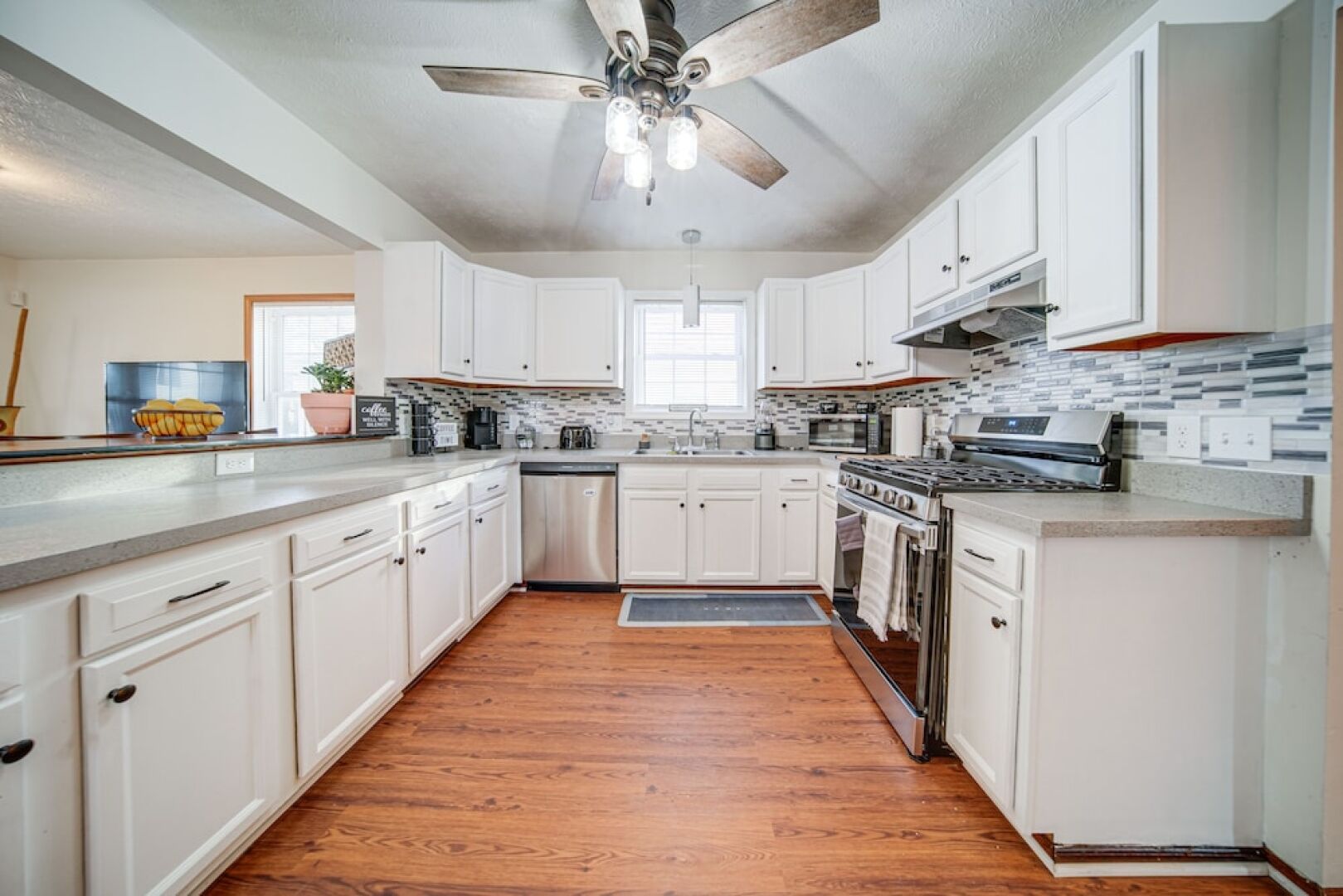 Charming Cleveland Home: 5 Mi to Downtown!