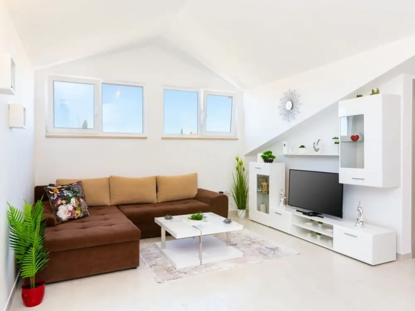 La Riva 1 Comfortable Holiday Residence