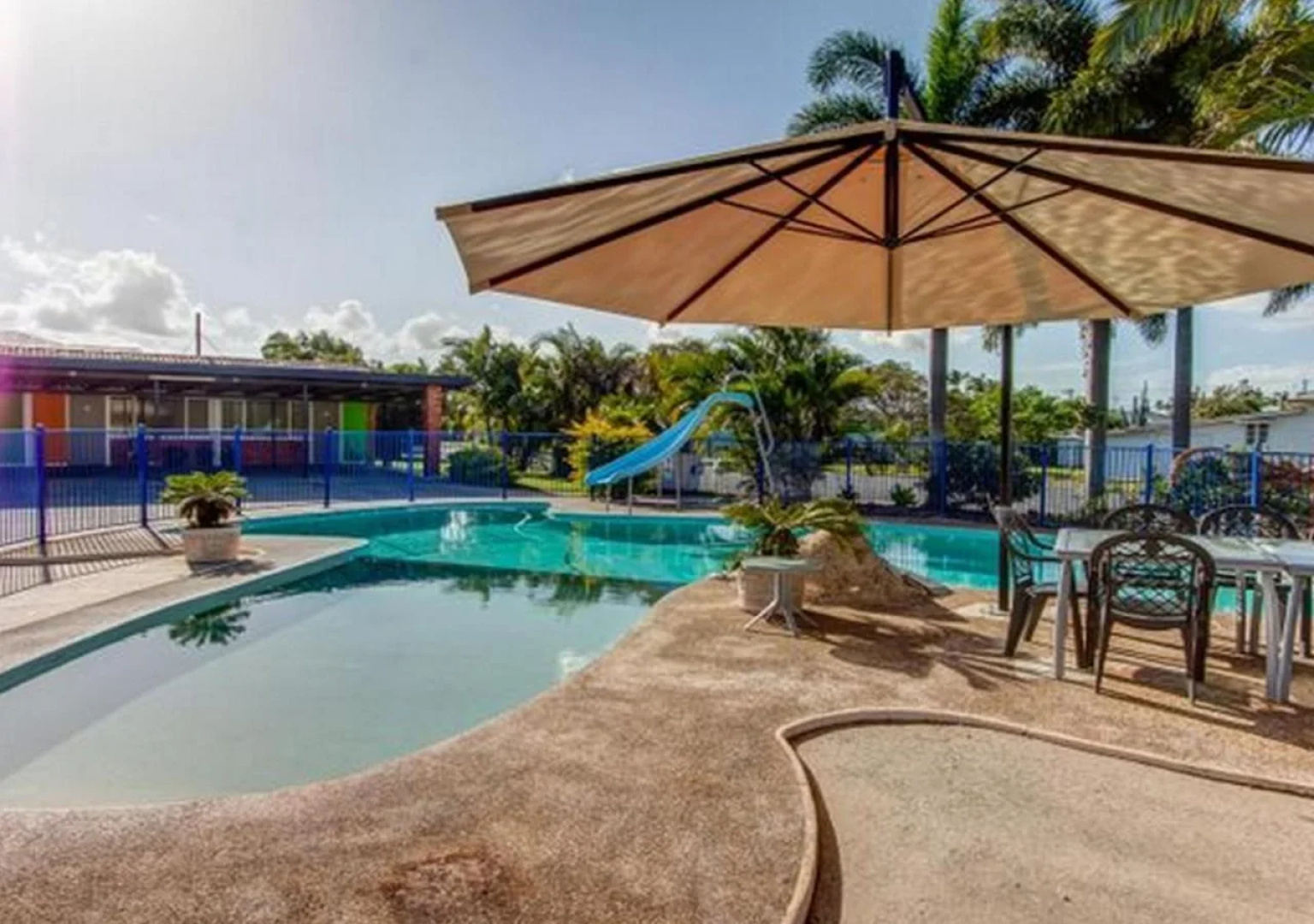 Galaxy Mackay Motor Inn
