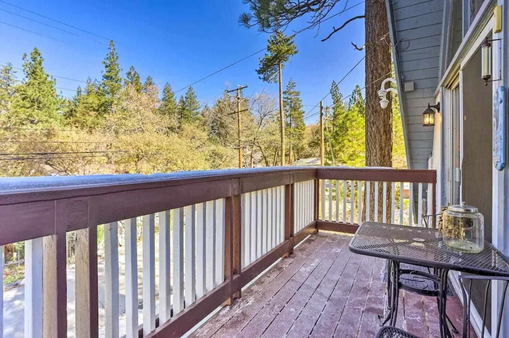 Cozy A-frame w/ Hot Tub Near Arrowbear Lake!