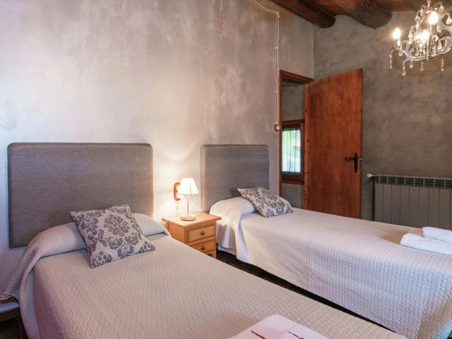 Serene Cottage in Cambrils near Port del Comte