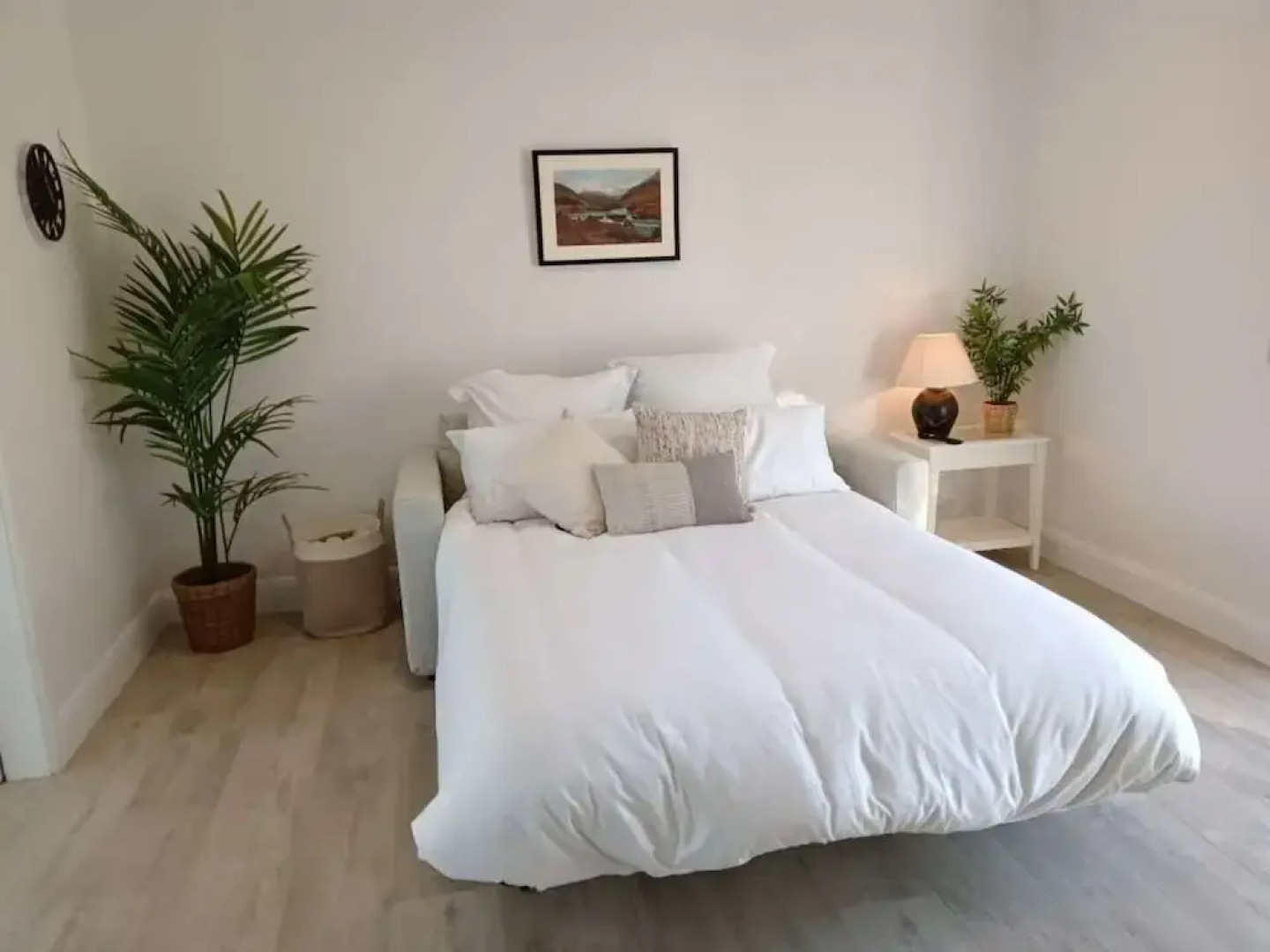 Coastal Apartment With sea Views