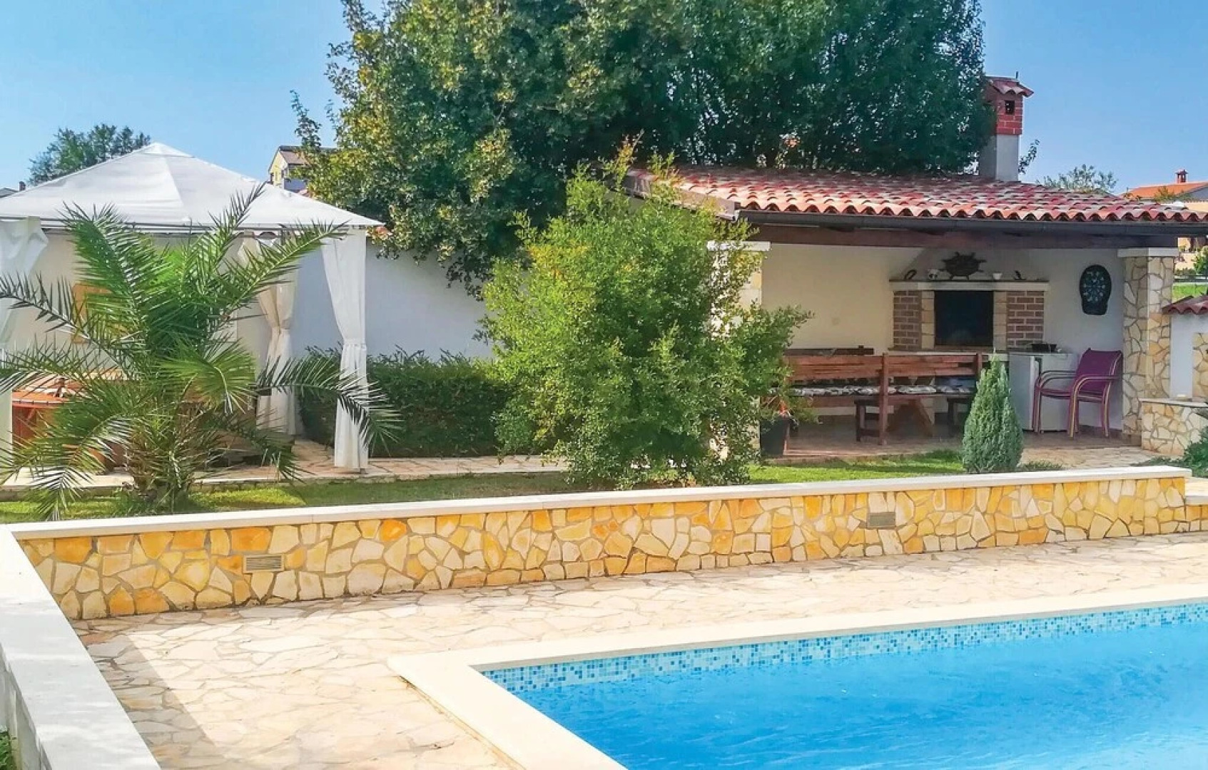 Amazing Home in Pula with Hot Tub, WiFi & 4 Bedrooms