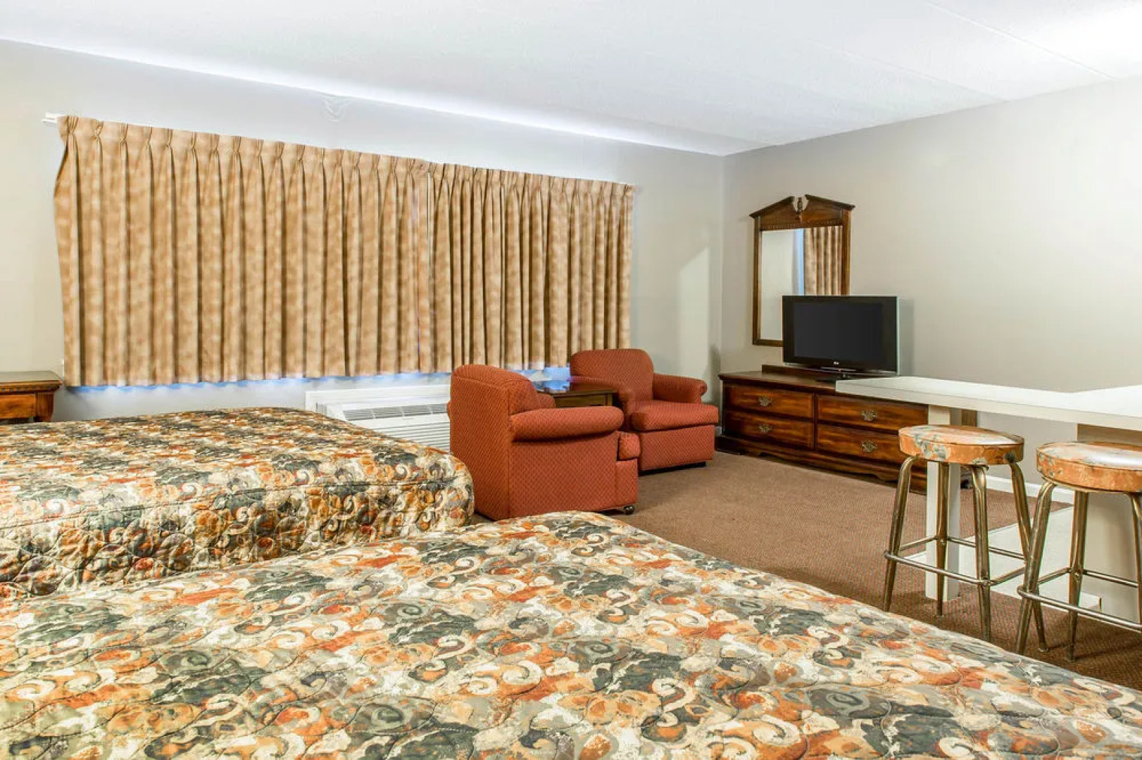 Econo Lodge Inn & Suites Groton