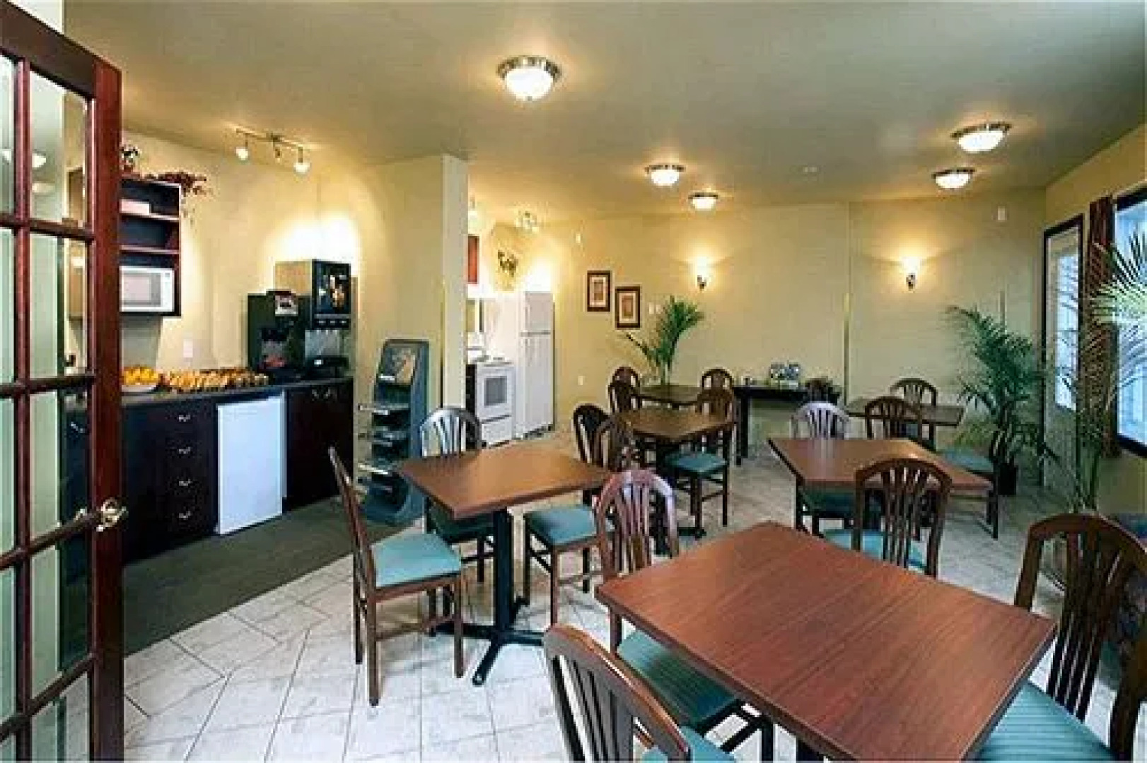 Hotel & Suites Les Laurentides Saint Sauveur