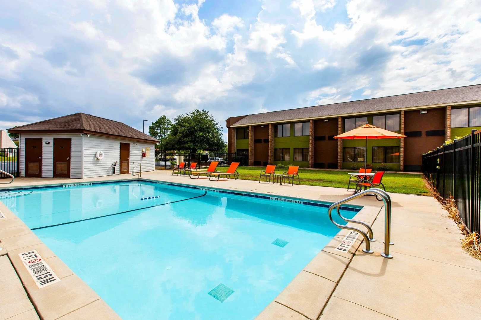 Comfort Inn Warner Robins - Robins Air Force Base Area