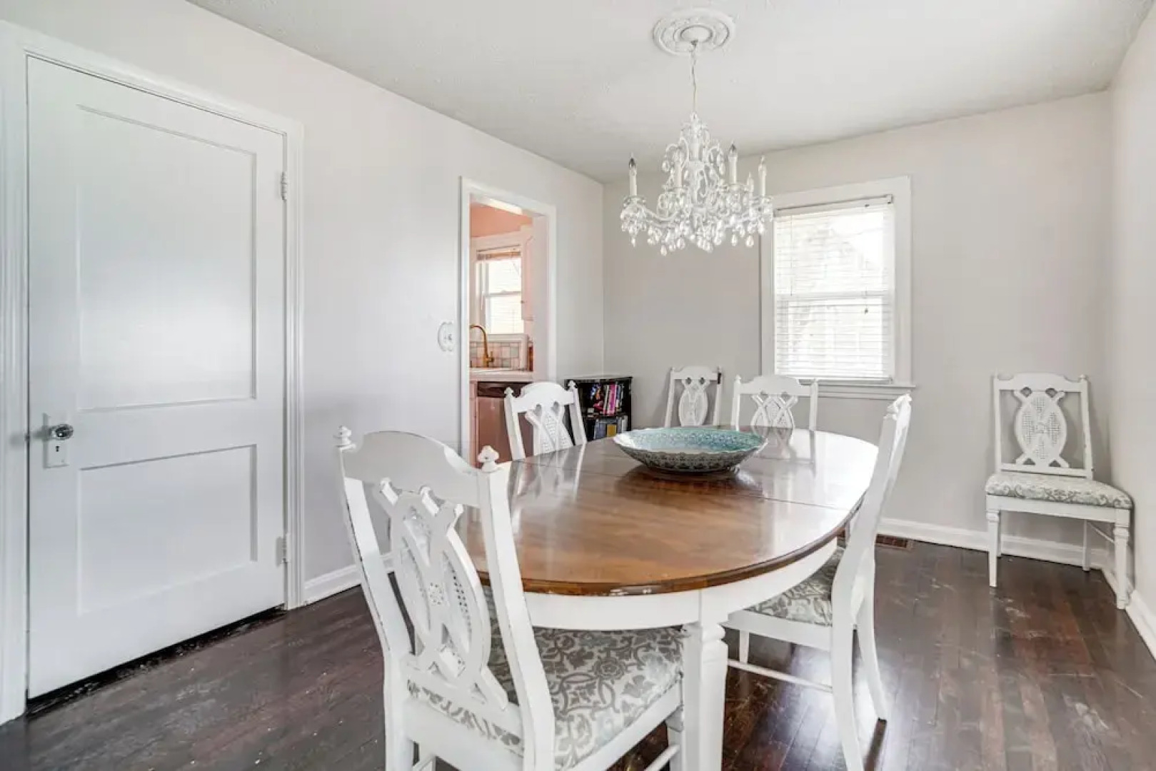 Coastal Lake Erie Cottage w/ Amazing Water Views!