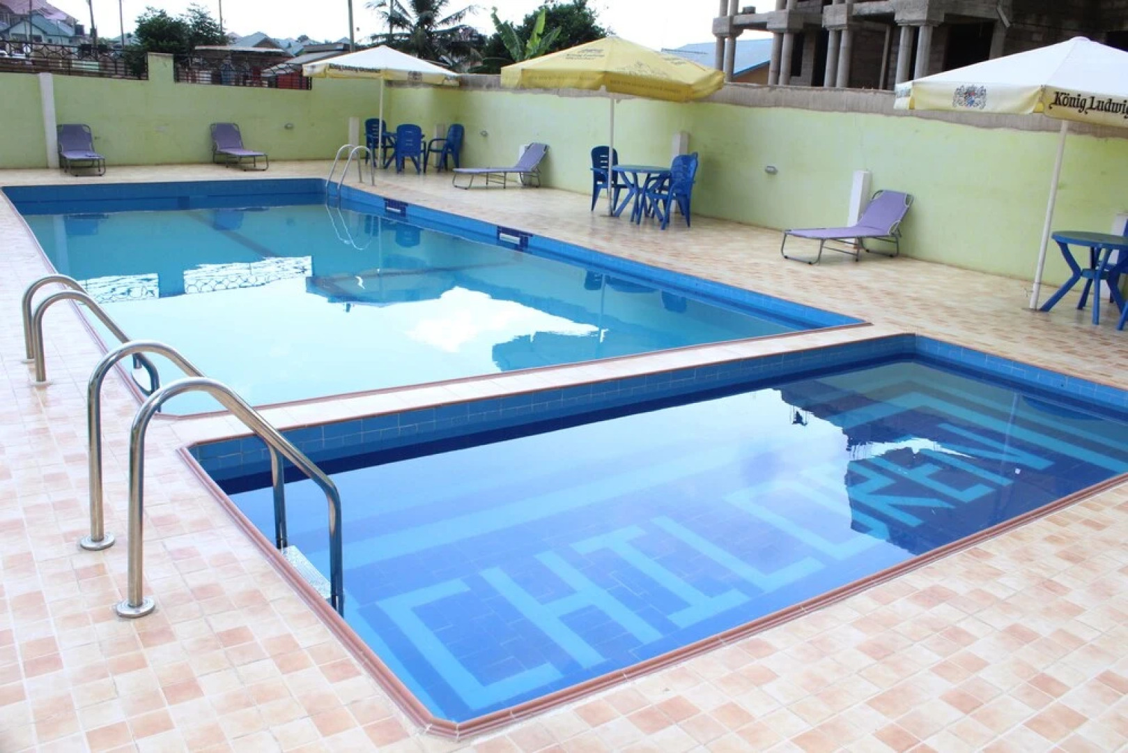 Gorsben Royal Lodge Hotel