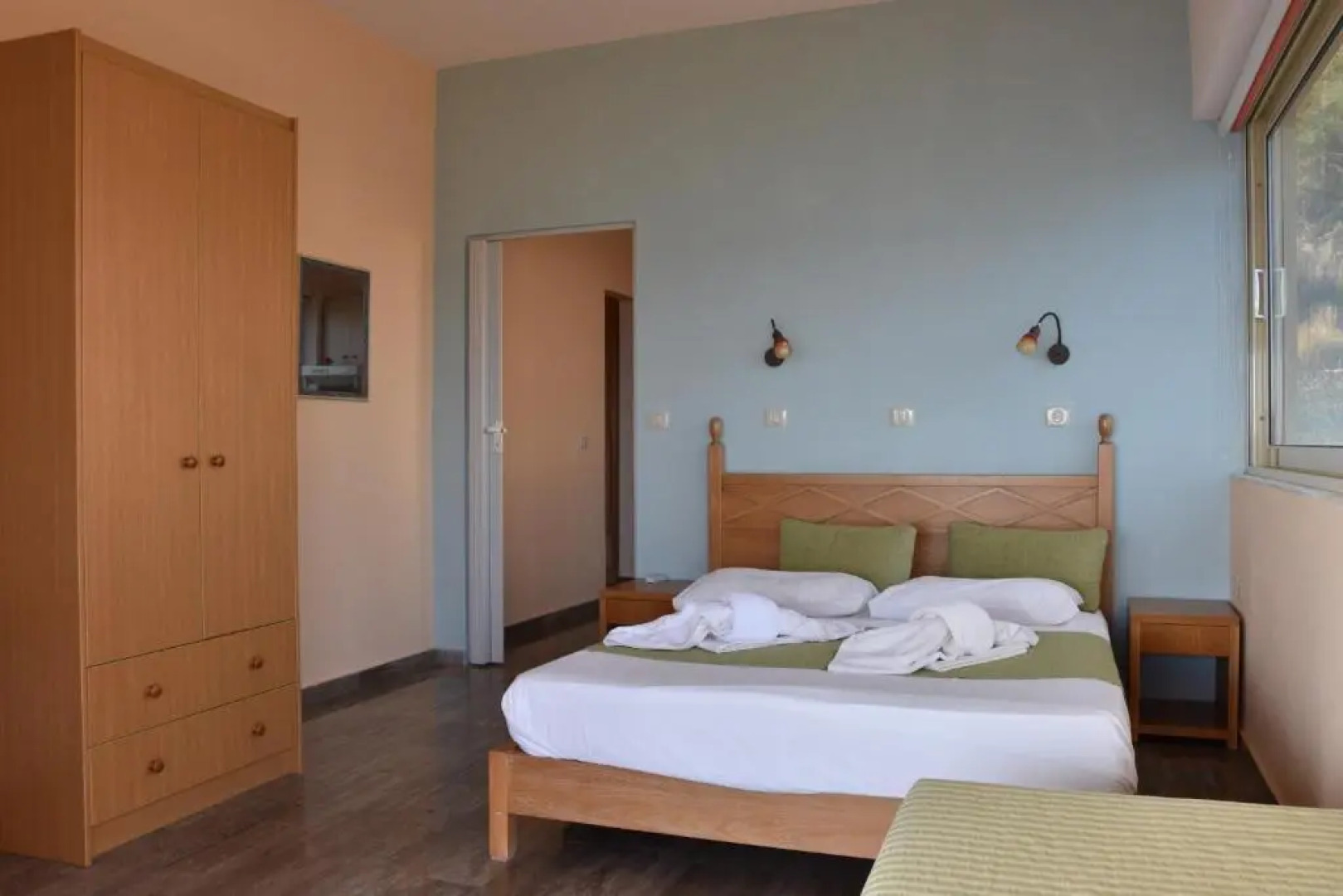 Thalassa House Apartments