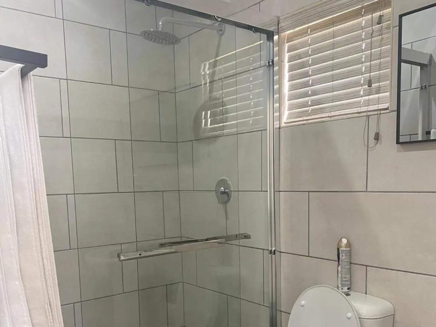 14 on Braemar Studio Apartment