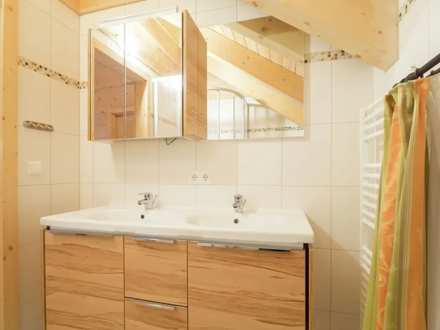 Luxury Chalet with Sauna in Koralpe near Ski Area