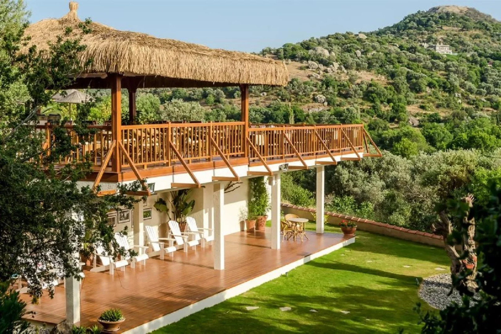 4Reasons Hotel And Bistro