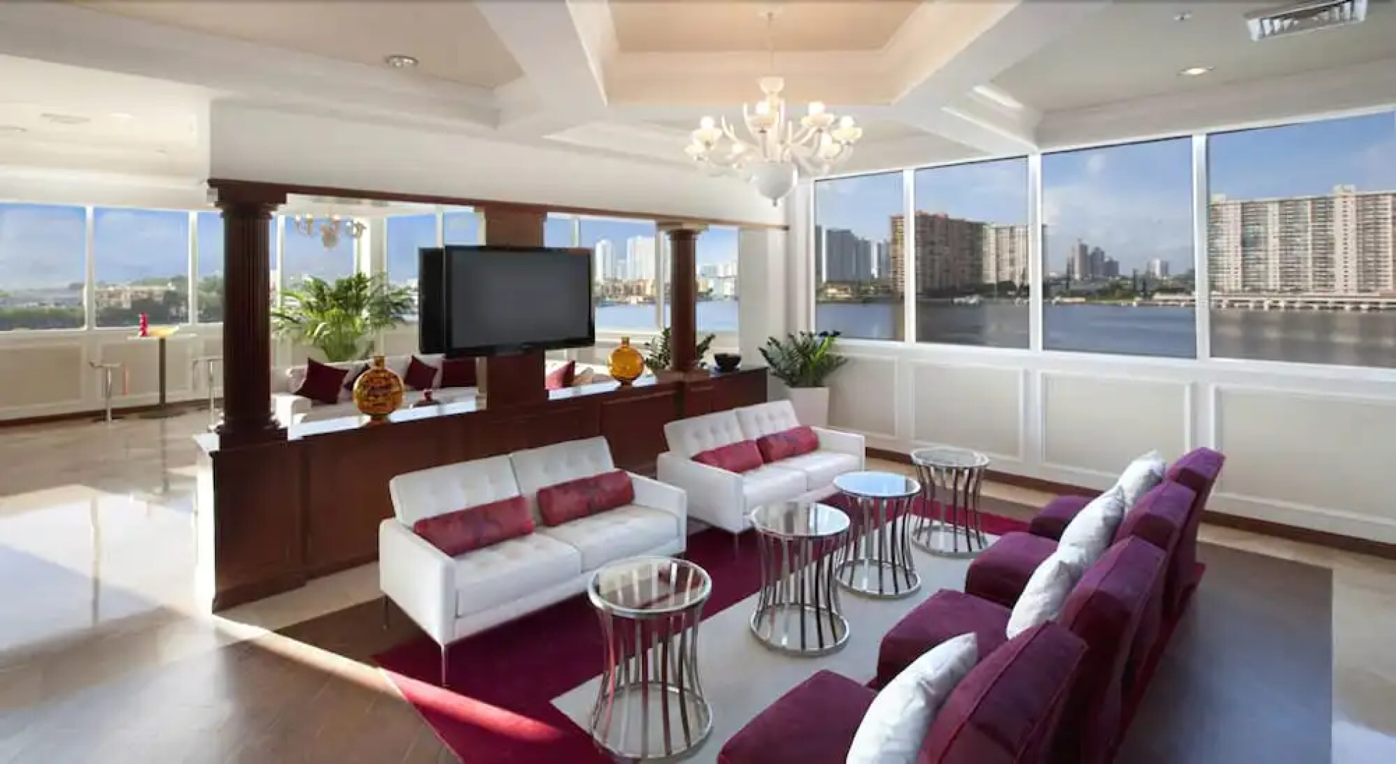 Luxury Apartments At Intracoastal