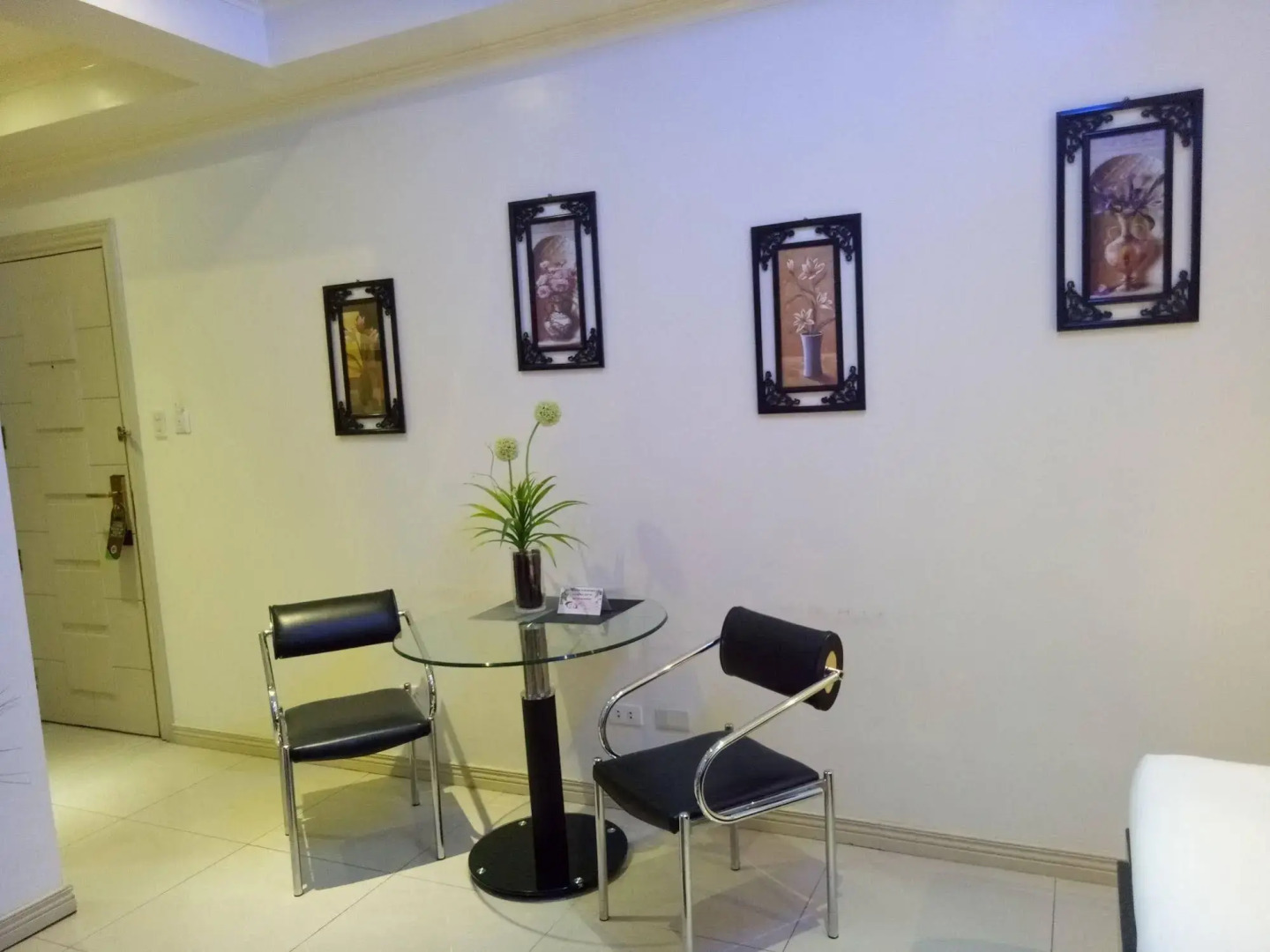 Fields Walking Street Hotel