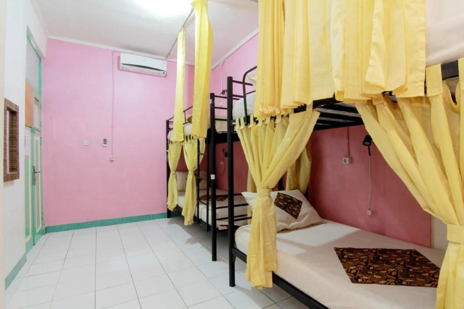 Laura's Backpacker 523